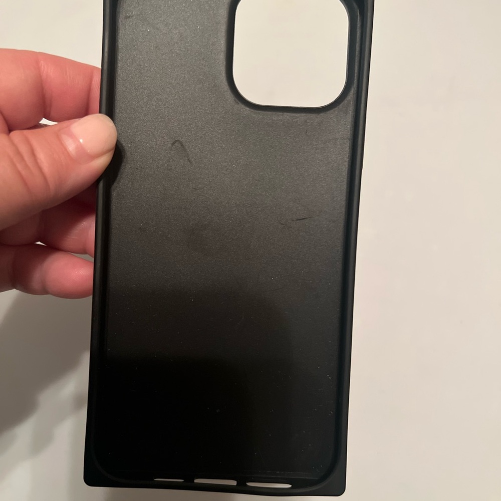 Flaunt Rose Phone Case - Picture 4 of 5